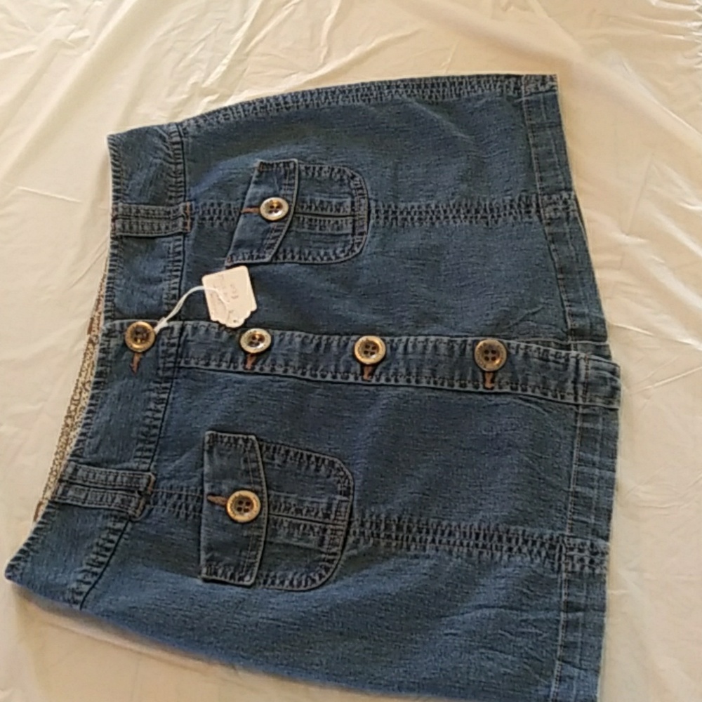 Skort.  9